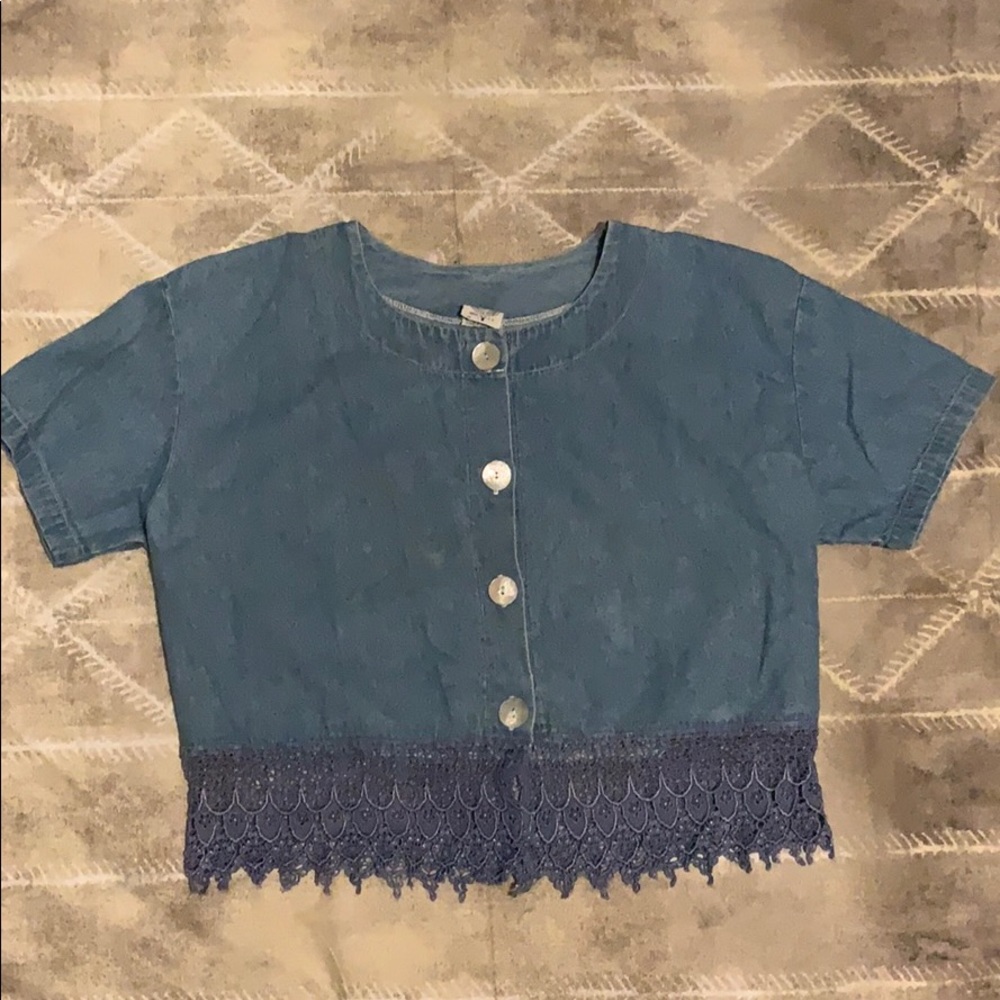 Button up - Picture 2 of 5